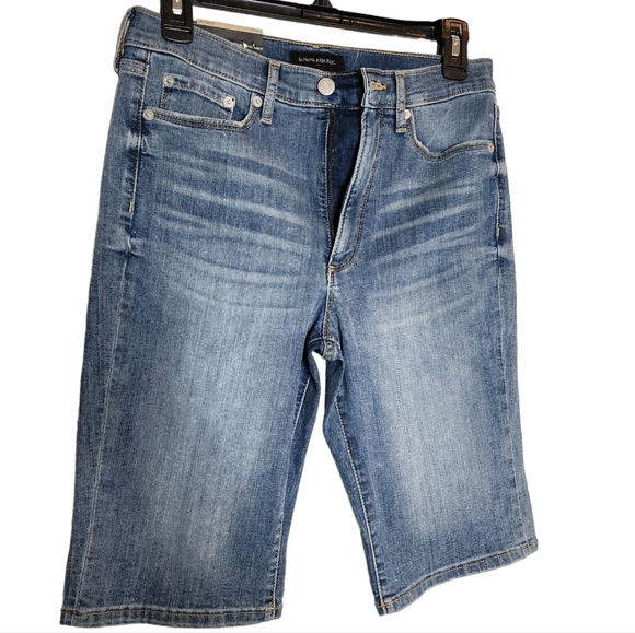NWT Banana Republic highrise 10" denim shorts. Light to medium wash.  Size 27. - Picture 4 of 13